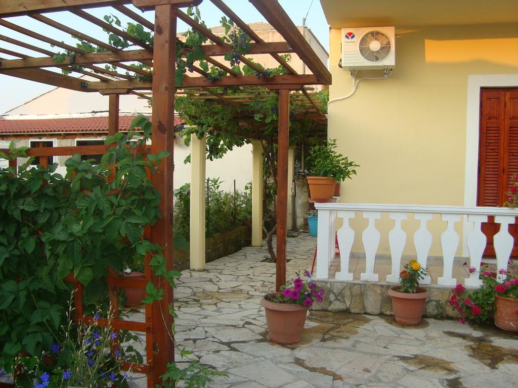 Apartment Victoria Agios Georgios  Luaran gambar