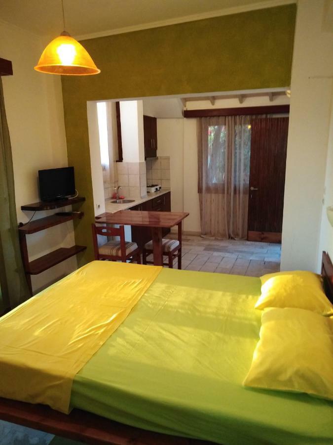 Apartment Victoria Agios Georgios  Luaran gambar